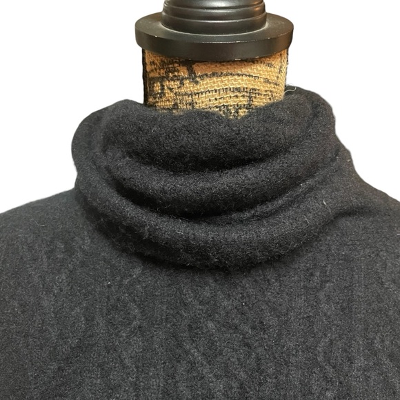 The Row Sweater - Picture 3 of 8